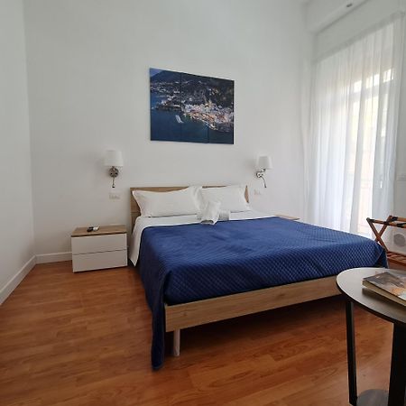 Mare Fuori B&B Салерно Экстерьер фото